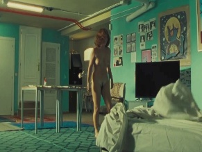 AFRICA DE LA CRUZ NUDE/SEXY SCENE IN THE HEAVEN OF ANIMALS