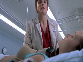 A.J. COOK NUDE/SEXY SCENE IN FINAL DESTINATION 2