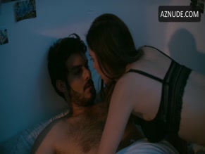 ANA GONZALEZ BELLO NUDE/SEXY SCENE IN LOVE SPELLS