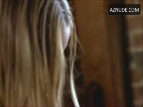 ANDREA DAVIS NUDE/SEXY SCENE IN CHANTAL