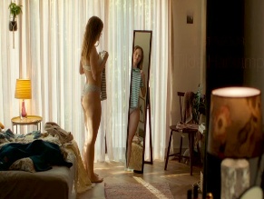 ANDREA HEICK GADEBERG NUDE/SEXY SCENE IN PRETTY YOUNG THING
