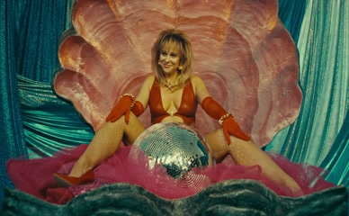 ANNA SZYMANCZYK in X-Rated Queen