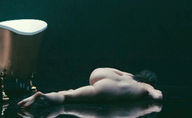 ANNE HATHAWAY NUDE/SEXY SCENE IN MOTHER MARY