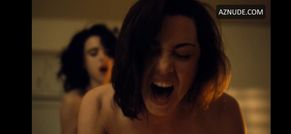 alt="Margaret Qualley Sexy in Honey Don't!"
