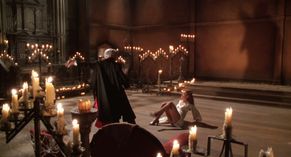  alt="Amy Yasbeck Sexy in Dracula: Dead And Loving It"