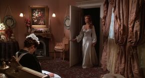  alt="Amy Yasbeck Sexy in Dracula: Dead And Loving It"