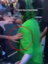  alt="Billie Eilish Sexy in Arte Concert"