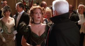  alt="Amy Yasbeck Sexy in Dracula: Dead And Loving It"