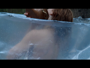 Әйел мен шошқаның порно видеосы