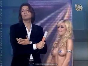  alt="Evangelina Anderson Sexy in Bailando Por Un Sueno Argentina"