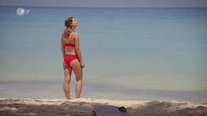  alt="Leonie Brill Sexy in Das Traumschiff"