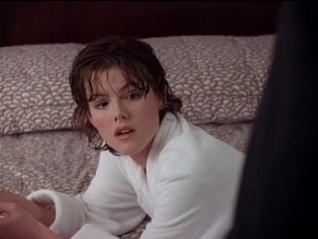  alt="Kathleen Robertson Sexy in Beverly Hills, 90210"