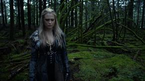 Eliza TaylorSexy in The 100