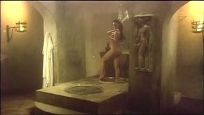  alt="Maria Rosaria Omaggio Sexy in El Virgo De Visanteta"