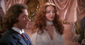  alt="Amy Yasbeck Sexy in Dracula: Dead And Loving It"