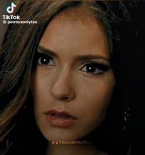  alt="Nina Dobrev Sexy in The Vampire Diaries"