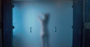  alt="Laura Ramsey Sexy in The Covenant"