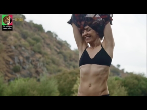  alt="Carla Maciel Sexy in Casa Flutuante"