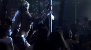 Julia Dietze Sexy in Little Paris