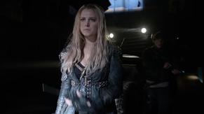 Eliza TaylorSexy in The 100