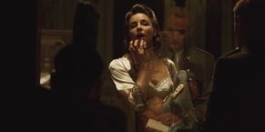  alt="Linda Fekete Sexy in The Man With The Iron Heart"