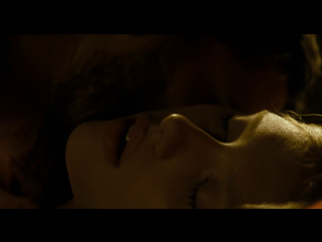  alt="Scarlett Johansson Sexy in The Other Boleyn Girl"