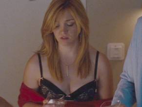 Abby ElliottSexy in No Strings Attached
