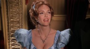  alt="Amy Yasbeck Sexy in Dracula: Dead And Loving It"