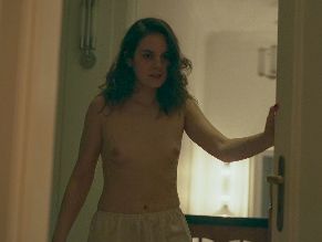  alt="Agata Turkot Sexy in Women's Hell"