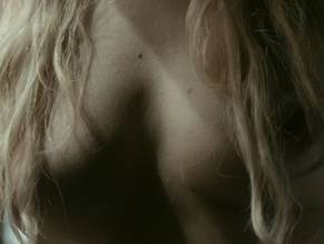 Alicia agneson naked