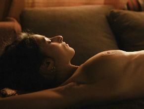  alt="Amanda Babaei Vieira Sexy in Maya & Samar"