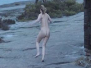 Amanda Jansson Sexy in Stormskerry Maja