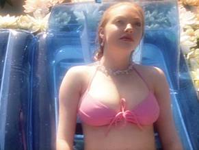 Amanda Seyfried Sexy in Veronica Mars