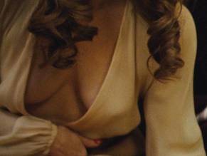 Amy AdamsSexy in American Hustle