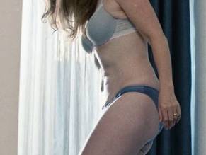 Amy brenneman topless