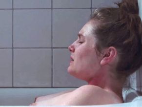  alt="Amy Forsyth Sexy in Inedia"