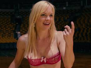 Anna FarisSexy in What's Your Number?