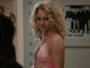 AnnaSophia RobbSexy in The Carrie Diaries