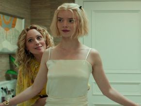  alt="Anya Taylor-joy Sexy in Lucky"