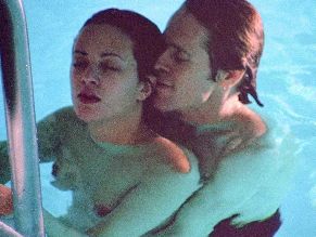  alt="Asia Argento Sexy in New Rose Hotel"