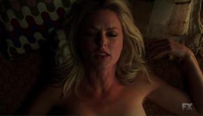 Elaine Hendrix Sexy in Sex&Drugs&Rock&Roll