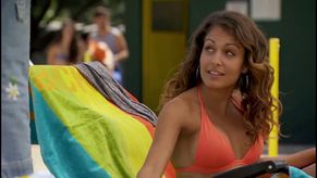  alt="Hiba Abouk Sexy in Con El Culo Al Aire"