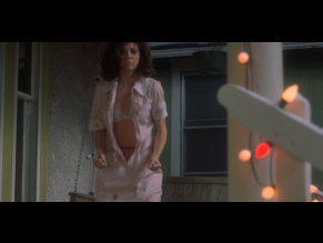  alt="Marisa Tomei Sexy in Untamed Heart"