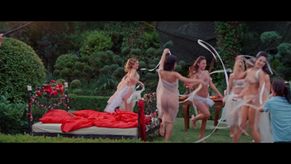  alt="Viola Lotti Gombo Sexy in Birodalom"