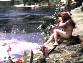 Candy WilsonSexy in The Sin of Adam and Eve