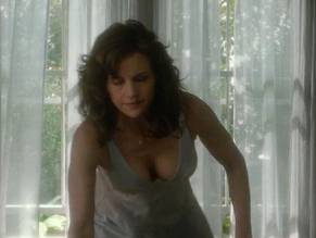 291px x 219px - CARLA GUGINO Nude - AZNude