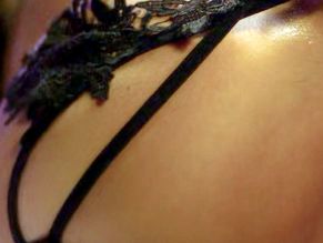  alt="Carolina Miranda Sexy in Fake Profile"