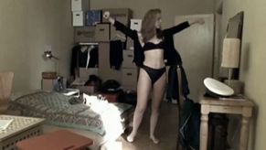  alt="Gabriela Maria Schmeide Sexy in Die Polizistin"