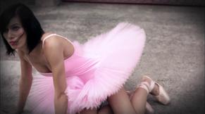 Sylta Fee Wegmann Sexy in Little Paris