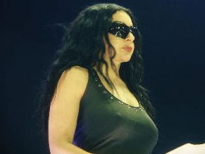  alt="Charli Xcx Sexy in The Moment"